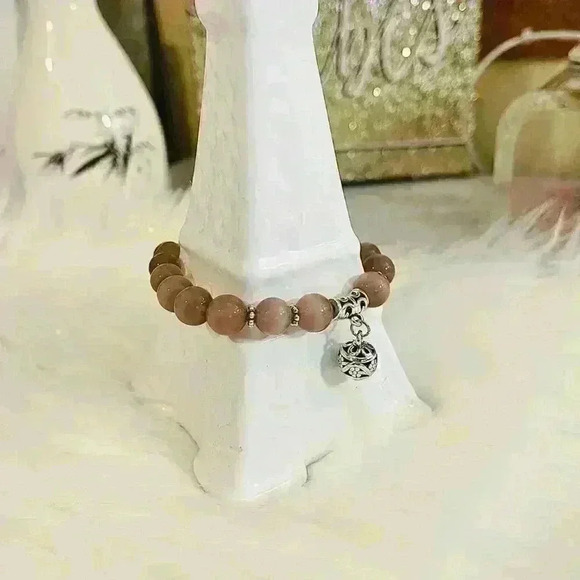 Purple Quartz Handmade Crystal Bracelet - Picture 4 of 9